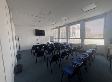 42 m² Convention center in Le Plessis Belleville, Avenue Georges Bataille 5 (60330) - 0 | MatchOffice