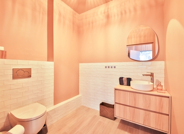 110 m² Conference hall in Paris 14, Rue de l'Ouest 94 (75014) - 14 | MatchOffice.com