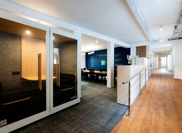 1707 m² Business space in Paris 8, 36 rue de Saint-Petersbourg (75008) - 6 | MatchOffice.com