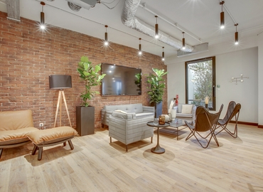 1065 m² Business space in Boulogne-Billancourt, 15/17 rue de Vanves (92100) - 2 | MatchOffice.com