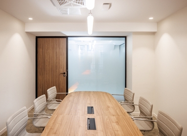 Centre de conférence à location à Paris 2 850 m², 30 rue de Gramont - 8 | MatchOffice.fr