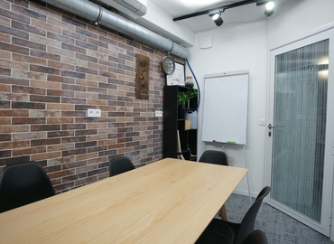 8 m² Convention center in Paris 5, Rue de l'École Polytechnique 11 (75005) - 0 | MatchOffice.com