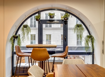 100 m² Business space in Paris 2, 12 rue de la Bourse (75002) - 1 | MatchOffice