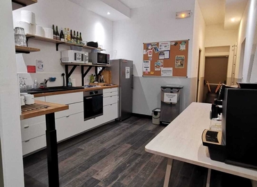 10 m² Shared office  in Gironde, Allée de Chartres 7 (33000) - 6 | MatchOffice.com