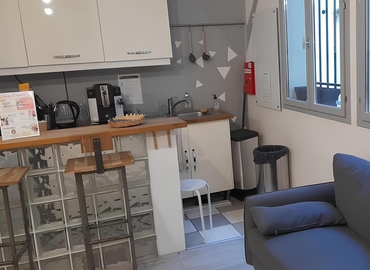 40 m² Coworking space  in Paris 17, Rue de La Jonquière 60 (75017) - 2 | MatchOffice.com