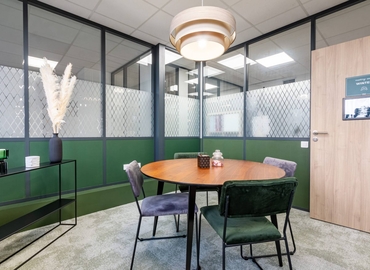  Conference hall in Suresnes, 42 rue Rouget de Lisle (92150) - 1 | MatchOffice.com