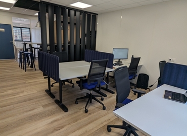 36 m² Shared office  in Aix en Provence, Rue de la Gare 302 (13770) - 3 | MatchOffice.com