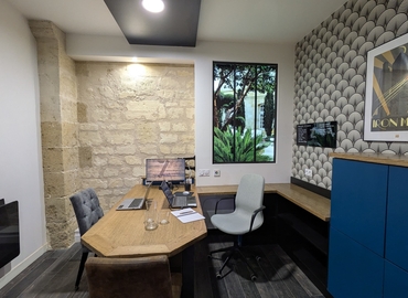 12 m² Shared office  in Gironde, Allée de Chartres 7 (33000) - 0 | MatchOffice.com