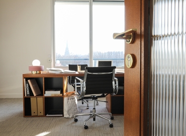 10 m² Shared office  in Paris 8, Cours Albert 1er 28 (75008) - 5 | MatchOffice.com