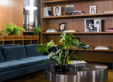 10 m² Shared office  in Paris 8, Cours Albert 1er 28 (75008) - 8 | MatchOffice.com