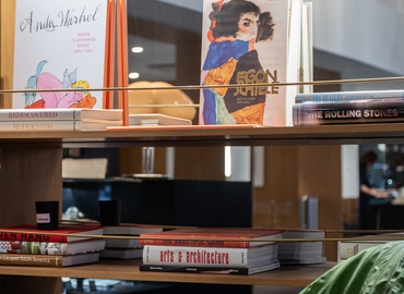 10 m² Coworking space  in Paris 8, Cours Albert 1er 28 (75008) - 12 | MatchOffice.com