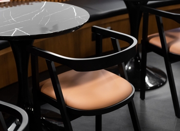 10 m² Shared workspace  in Paris 8, Cours Albert 1er 28 (75008) - 14 | MatchOffice