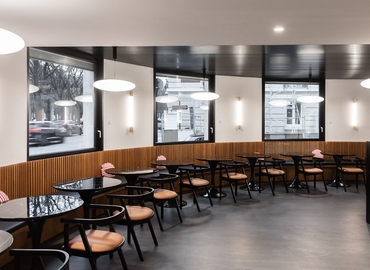 10 m² Coworking space  in Paris 8, Cours Albert 1er 28 (75008) - 4 | MatchOffice