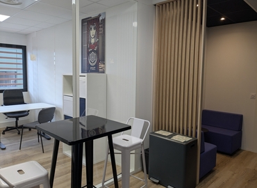 Office Rue de la Gare 302 13770 Aix en Provence