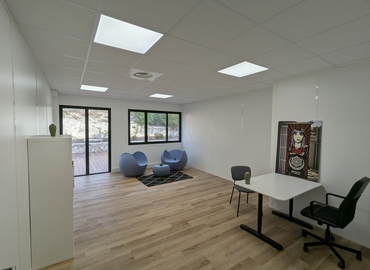 Office Rue de la Gare 302 13770 Aix en Provence