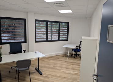 Office Rue de la Gare 302 13770 Aix en Provence