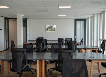 100 m² Business center in Bordeaux, Rue Caroline Aigle 31 (33700) - 14 | MatchOffice