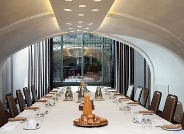 Conference room in Paris 11, Avenue de Friedland 40 (75008) - 0 | MatchOffice