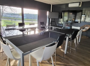 10 m² Co-working  in Lille, Avenue de la République 86 (59113) - 1 | MatchOffice