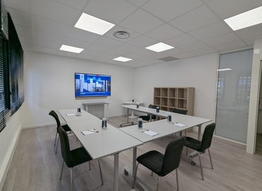  Conference hall in Aix en Provence, Rue de la Gare 302 (13770) - 0 | MatchOffice.com