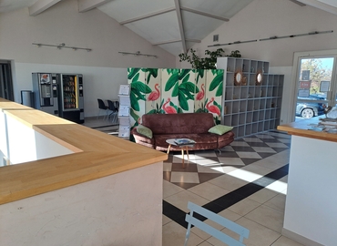  Convention center in Aix en Provence, Avenue Galilée 255 (13290) - 1 | MatchOffice.com
