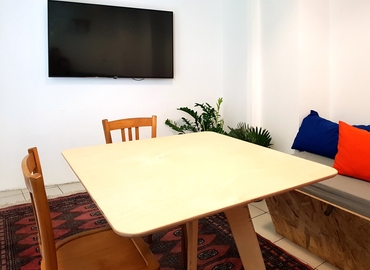 10 m² Co-working  in Marseilles, Rue de Rome 154 (13006) - 4 | MatchOffice.com