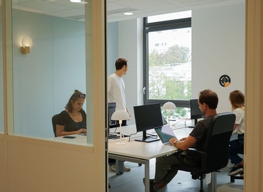 10 m² Coworking space  in Saint-Dénis, Place de la Gare des Vallées 4 (92700) - 5 | MatchOffice