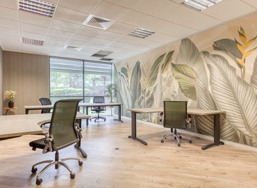 Office Boulevard Michaēl Faraday 2 77700 Val D'europe