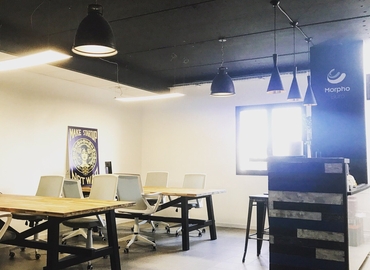 40 m² Shared workspace  in Marseilles, Avenue de la Coriandre 45 (13600) - 0 | MatchOffice.com