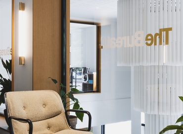 Bureaux entreprise à location à Paris 8 3 m², Cours Albert 1er 16 - 35 | MatchOffice.fr