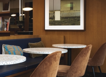 Bureaux à location à Paris 8 3 m², Cours Albert 1er 28 - 32 | MatchOffice.fr