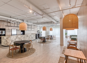 Bureaux commerces à location à Val D'europe 40 m², Boulevard Michaēl Faraday 2 - 8 | MatchOffice