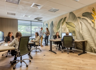 Bureaux commerces à location à Val D'europe 40 m², Boulevard Michaēl Faraday 2 - 9 | MatchOffice