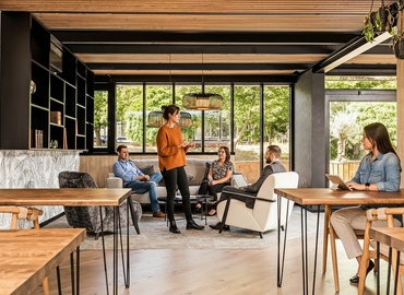 Office Boulevard Michaēl Faraday 2 77700 Val d'Europe