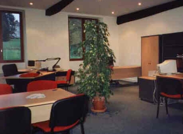 78 m² Business center in Morainvilliers, 57 c Grande rue (78630) - 1 | MatchOffice.com