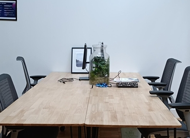 Office Rue des Annelets 33 75019 Paris 19