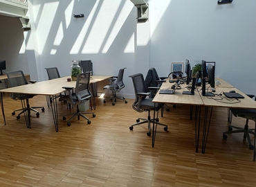 Office Rue des Annelets 33 75019 Paris 19
