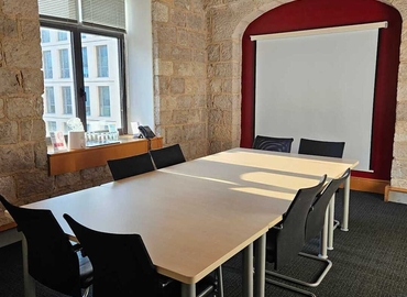 10 m² Co-working  in Marseilles, Les Docks - Atrium 10.6 (13002) - 2 | MatchOffice.com