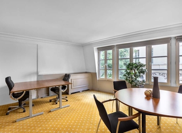 Business center 27/29 rue Bassano 75008 Paris 11