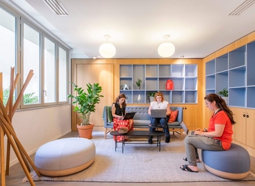 Business center 54 rue de Londres 75008 Paris 11