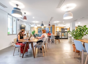 Business center 54 rue de Londres 75008 Paris 11