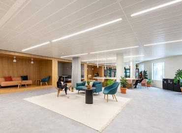 Business center Le Belvédère,Cours Valmy 1-7 92800 La Defense