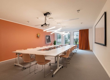 10 m² Business park in Bordeaux, Ilot Quai 8.2 (33800) - 2 | MatchOffice