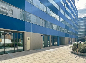 10 m² Shared workspace  in Marseilles, 132 boulevard Michelet (13008) - 10 | MatchOffice.com