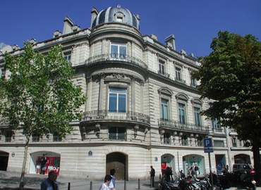 50 m² Business space building available to rent in Paris, 12/14 Rond-Point des Champs-Elysées (75008) - 0 | MatchOffice.com