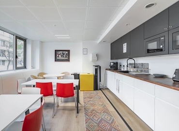 Bureaux commerces à louer à Neuilly-Sur-Seine 600 m², Rue de Rouvray 11 - 20 | MatchOffice