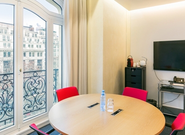 Bureaux commerces à louer à Paris 8 15 m², Avenue des Champs-Élysées 39 - 1 | MatchOffice.fr