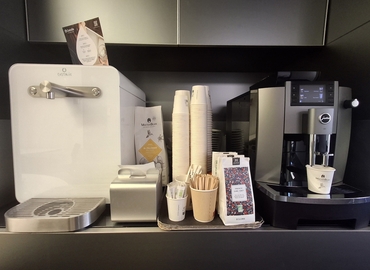 Coworking 66 Avenue des Champs Elysees 75008 Paris 8