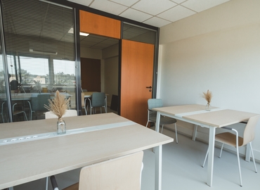  Conference hall in Salon de Provence, ZA LA GANDONNE BAT A  BOULEVARD VENTADOUIRO (13300) - 1 | MatchOffice.com