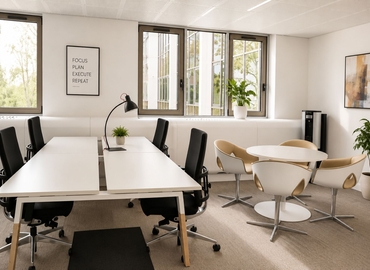 Bureaux commerces à location à Neuilly-Sur-Seine 600 m², Rue de Rouvray 11 - 35 | MatchOffice